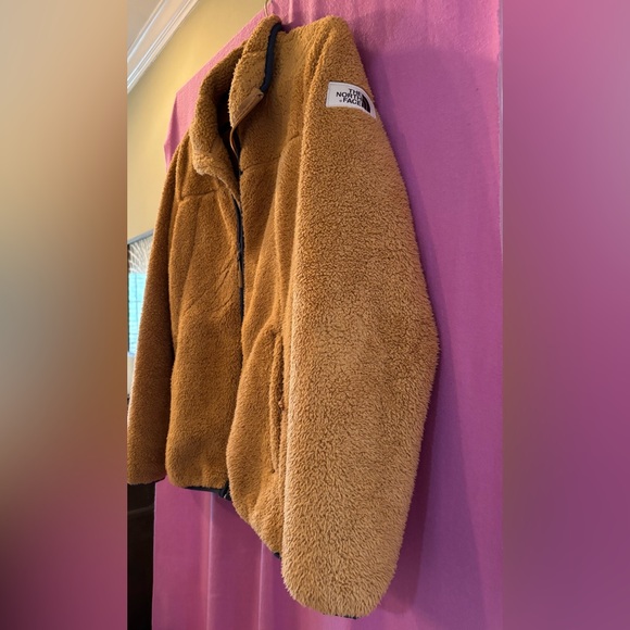 The North face Sherpa Jacket in Biscuit Tan Size L - Picture 2 of 9